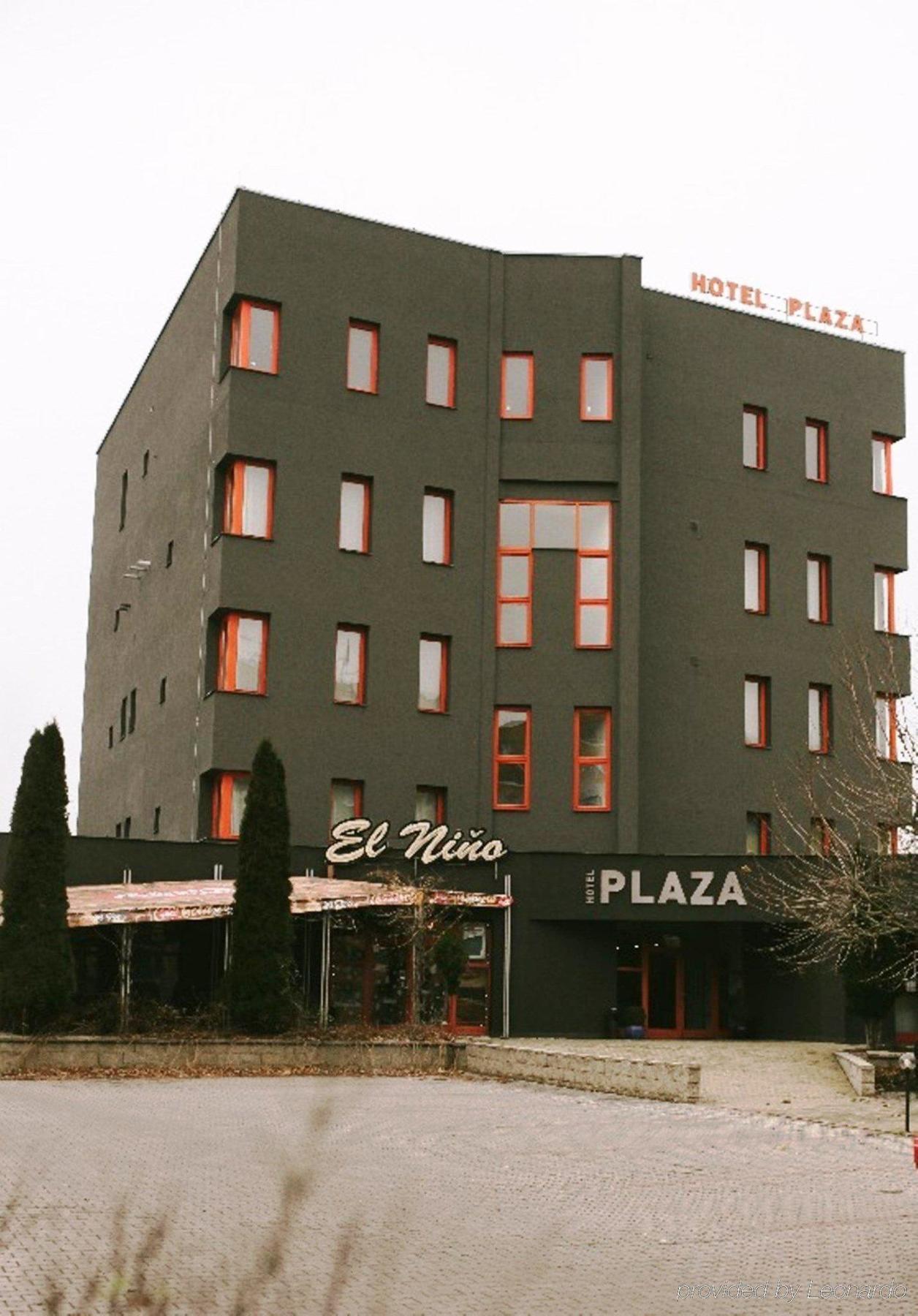 Hotel Plaza Mladá Boleslav エクステリア 写真