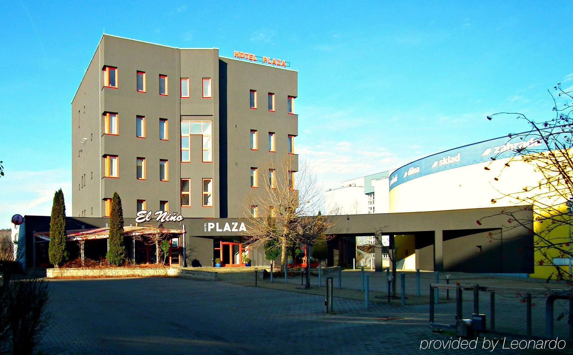 Hotel Plaza Mladá Boleslav エクステリア 写真